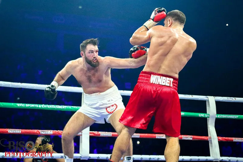 Дана Уайт не подтвердил турнир UFC в Колизее